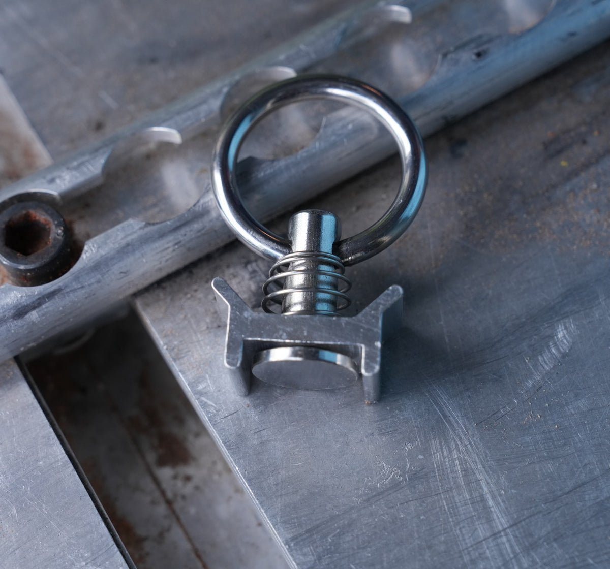 L-Track Hardware (Individual)